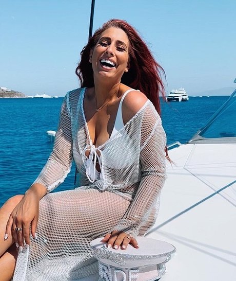 Naakte gelekte OnlyFans-foto van Stacey Solomon