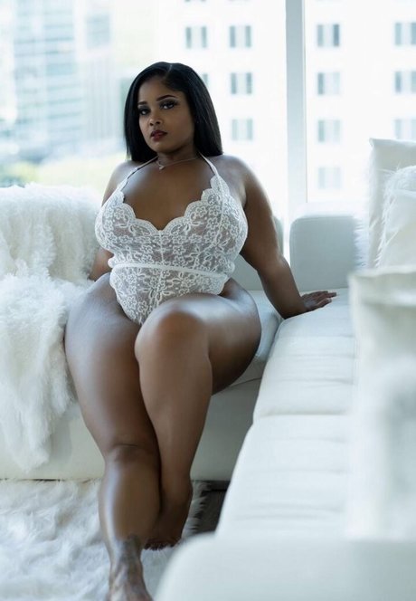 Naakte gelekte OnlyFans-foto van Truebeauty334