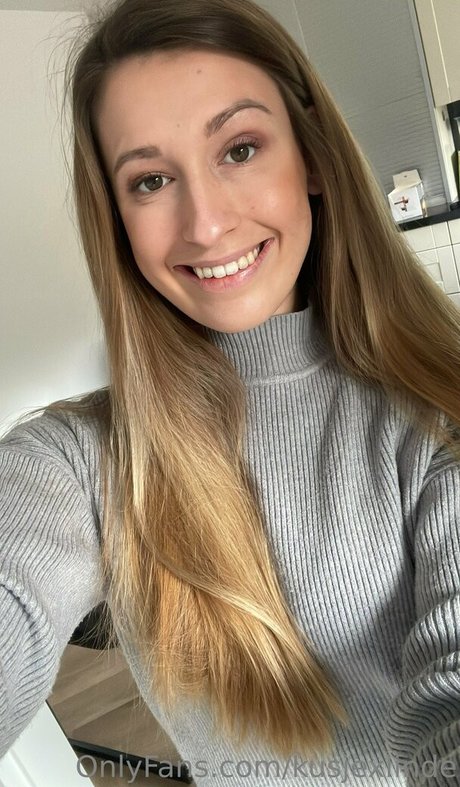 Naakte gelekte OnlyFans-foto van Kusjexlinde