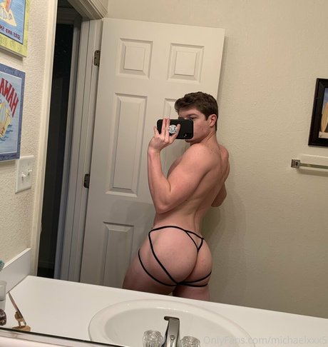 Naakte gelekte OnlyFans-foto van Michaelxxx5