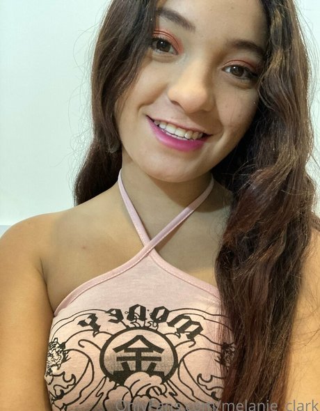 Naakte gelekte OnlyFans-foto van Melanieclark