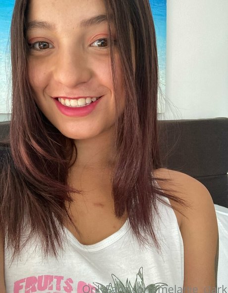 Naakte gelekte OnlyFans-foto van Melanieclark