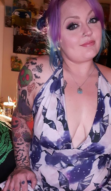 Naakte gelekte OnlyFans-foto van Blondeog