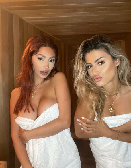 Naakte gelekte OnlyFans-foto van Raibrazil
