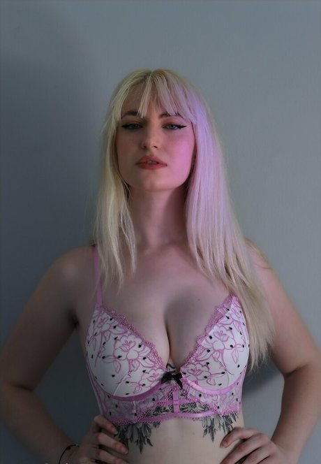 Naakte gelekte OnlyFans-foto van Mistressmordfree