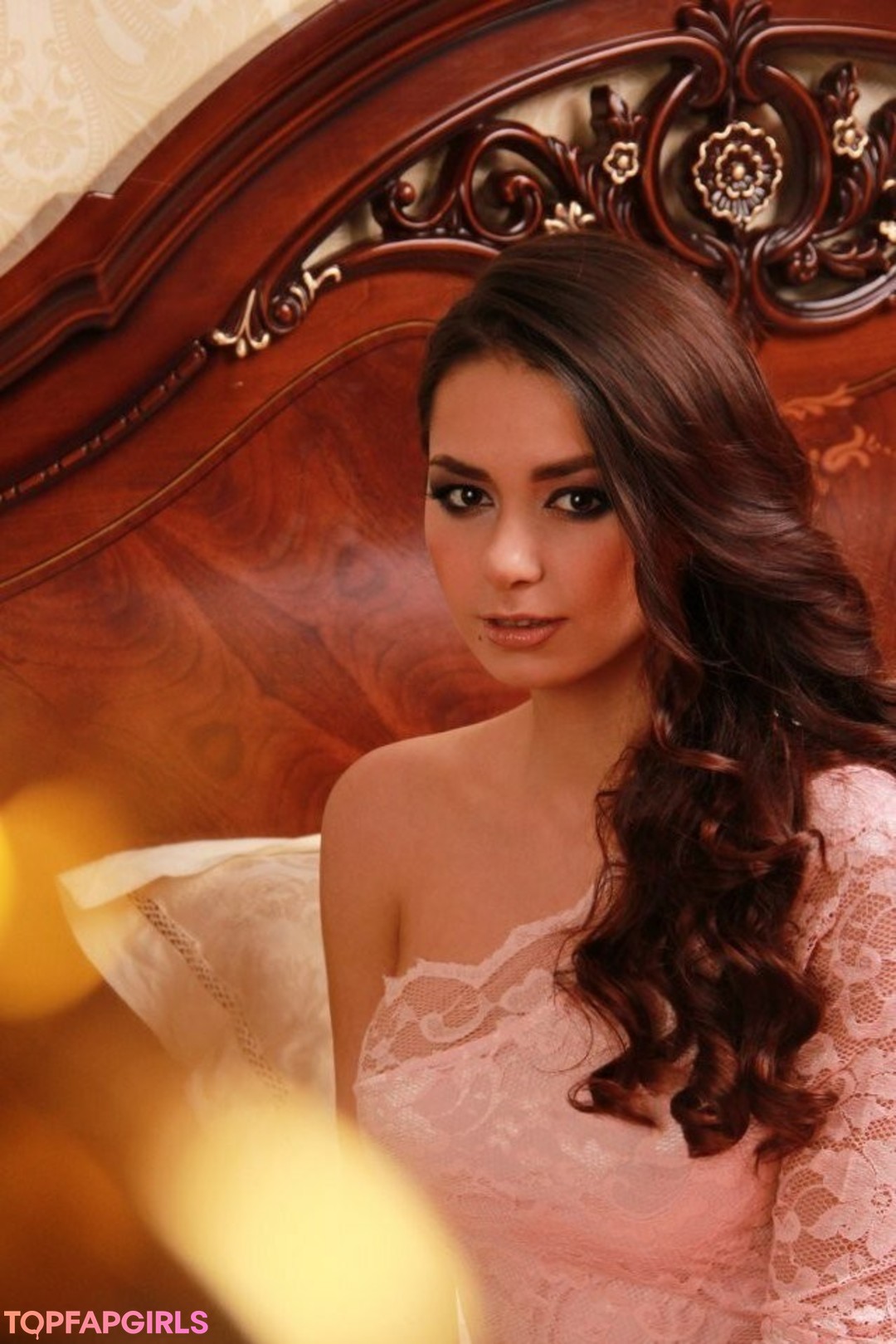 Naakte gelekte OnlyFans-foto van Helga Lovekaty #1439
