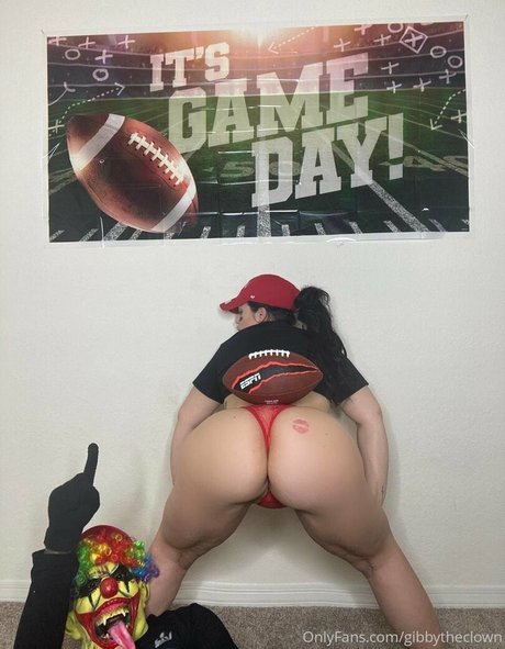 Naakte gelekte OnlyFans-foto van Gibbytheclown