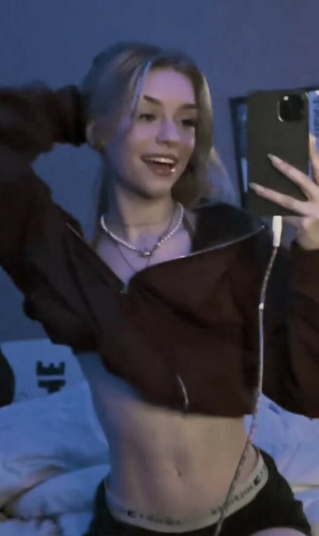 Naomiskyex
