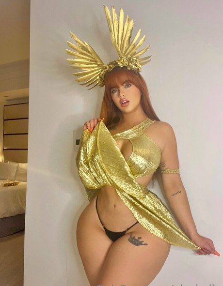 Naakte gelekte OnlyFans-foto van Elyybella