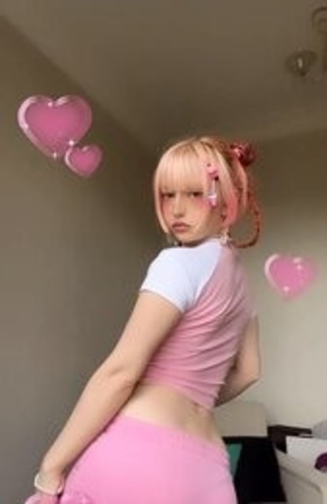 Naakte gelekte OnlyFans-foto van Ilayserah