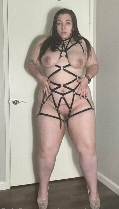 Bootynbodyqueen
