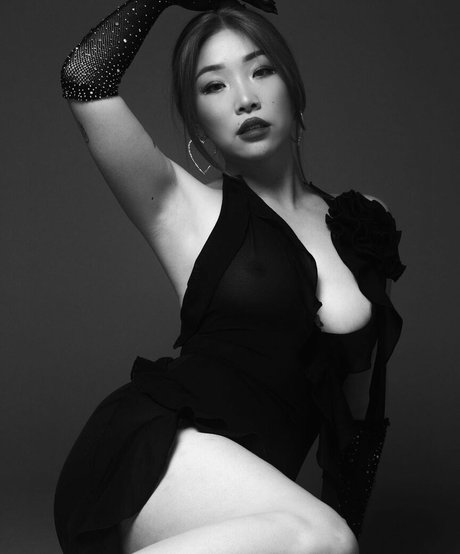 Naakte gelekte OnlyFans-foto van Tiffanie Marie