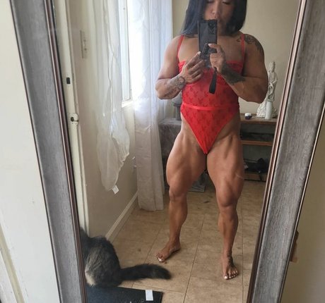 Naakte gelekte OnlyFans-foto van Marilyn Yee Tong