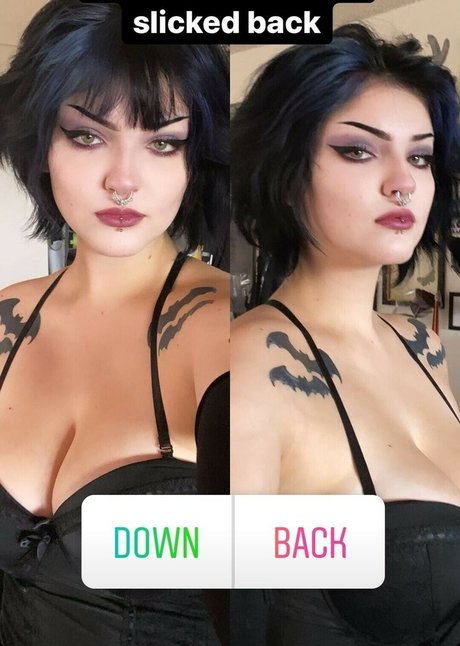 Naakte gelekte OnlyFans-foto van Succubussushi