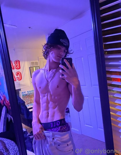 Naakte gelekte OnlyFans-foto van Onlybonez