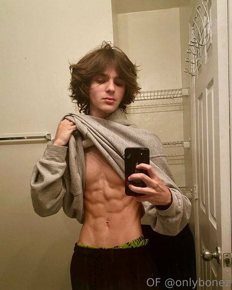 Naakte gelekte OnlyFans-foto van Onlybonez