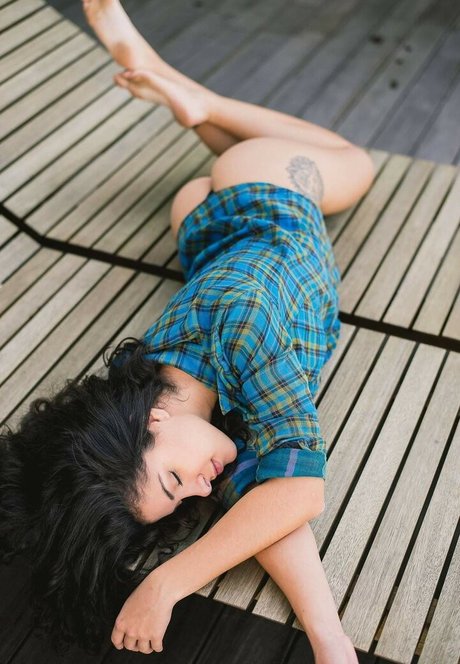 Naakte gelekte OnlyFans-foto van Giovana Fagundes