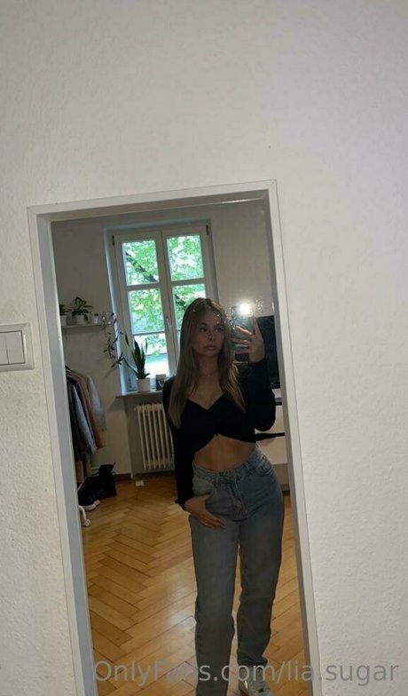 Naakte gelekte OnlyFans-foto van Liasugar