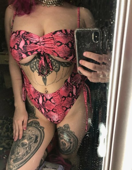 Naakte gelekte OnlyFans-foto van Nicolexgarvey