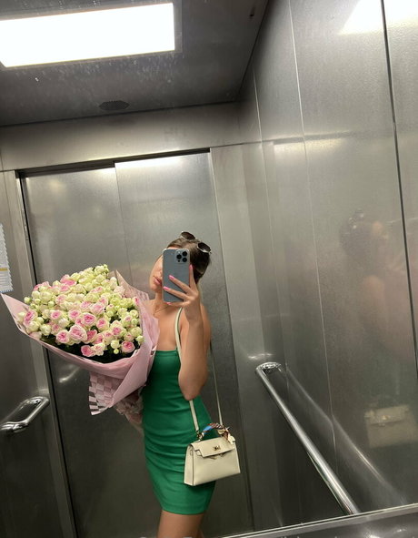 Naakte gelekte OnlyFans-foto van Blondyangel