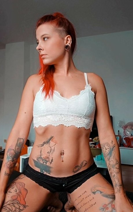 Naakte gelekte OnlyFans-foto van Stefffannydr
