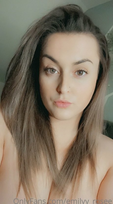 Emilyyrosee