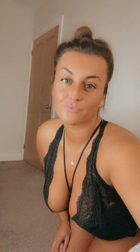 Naakte gelekte OnlyFans-foto van Emilyyrosee