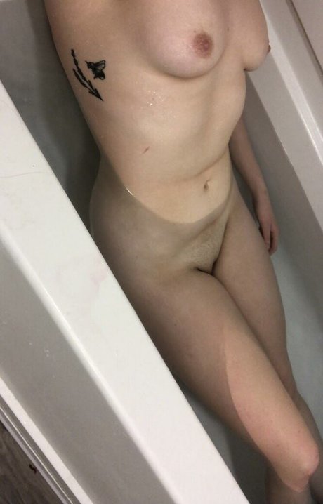 Naakte gelekte OnlyFans-foto van Bambibaby6