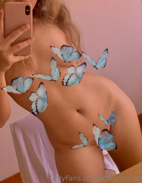 Naakte gelekte OnlyFans-foto van Alonesuarez