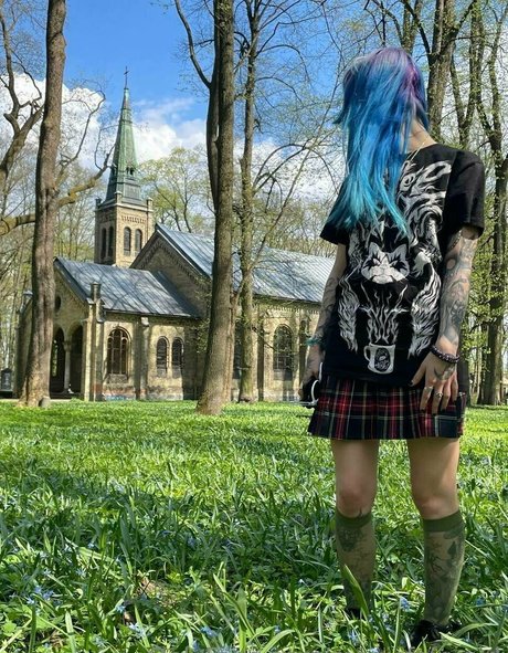 Naakte gelekte OnlyFans-foto van Magicfairygirl