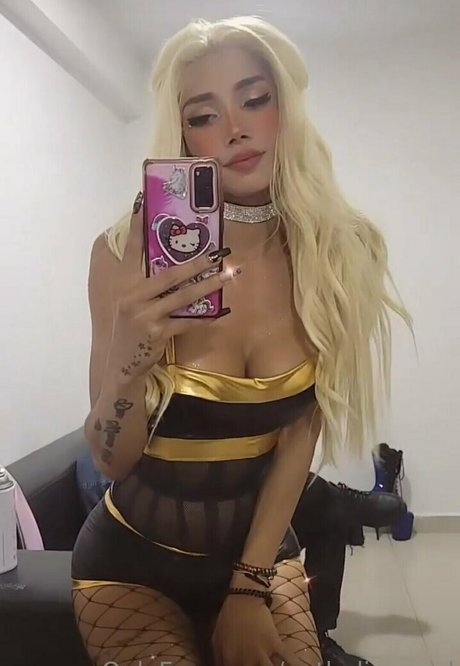 Naakte gelekte OnlyFans-foto van Nathaliaangel