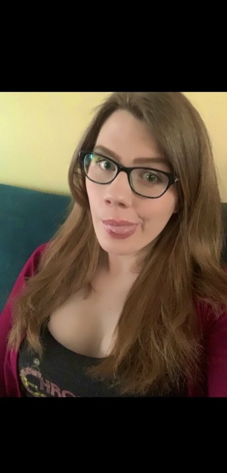 Naakte gelekte OnlyFans-foto van The Fiendlady
