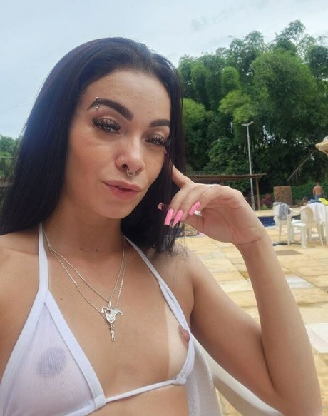 Naakte gelekte OnlyFans-foto van Xgiisa