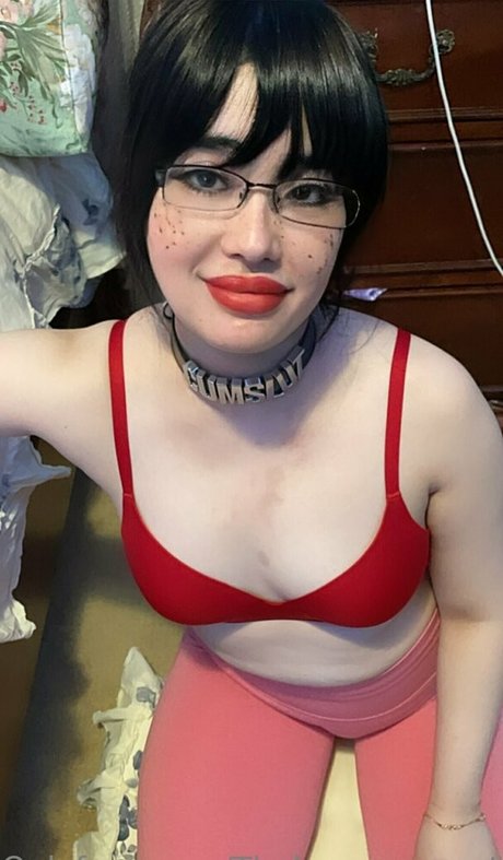 Naakte gelekte OnlyFans-foto van Thekoreansecretary