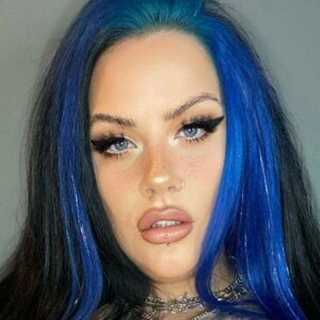 Naakte gelekte OnlyFans-foto van Goddessgoth