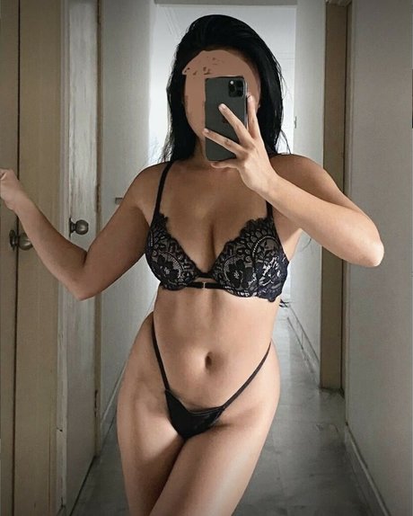 Naakte gelekte OnlyFans-foto van Prettylexi711