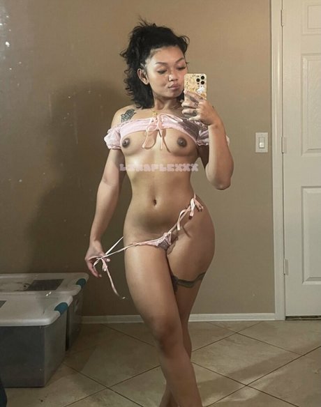 Naakte gelekte OnlyFans-foto van Richpapiflexxx
