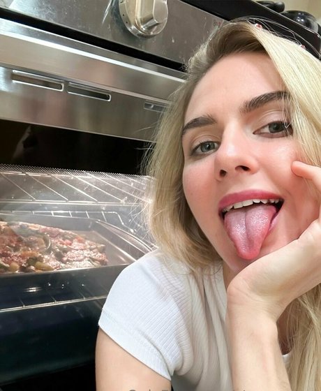 Naakte gelekte OnlyFans-foto van Anastayshaa