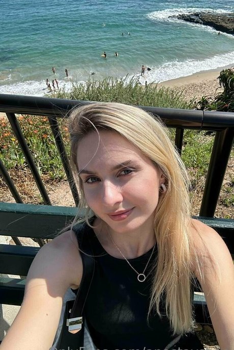 Naakte gelekte OnlyFans-foto van Anastayshaa