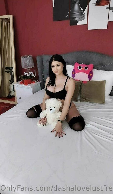 Naakte gelekte OnlyFans-foto van Carladazefree