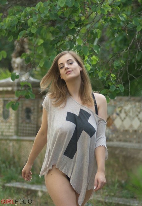Naakte gelekte OnlyFans-foto van Lottii Rose