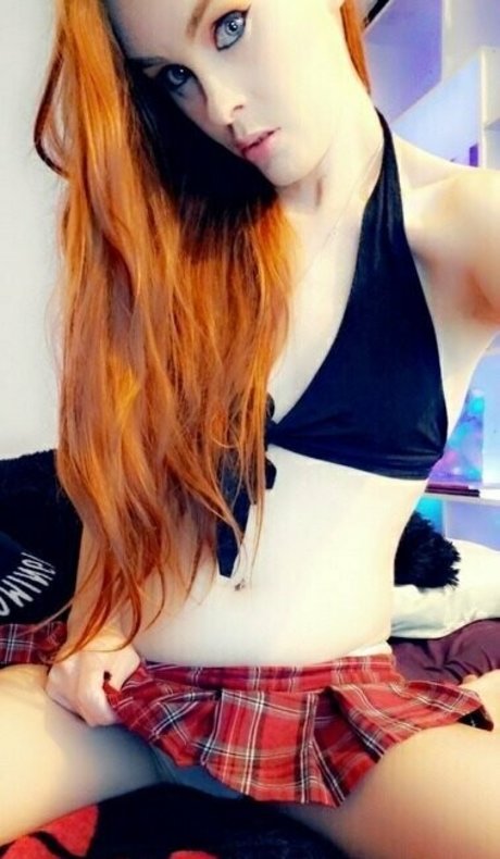 Naakte gelekte OnlyFans-foto van Emberskyefree