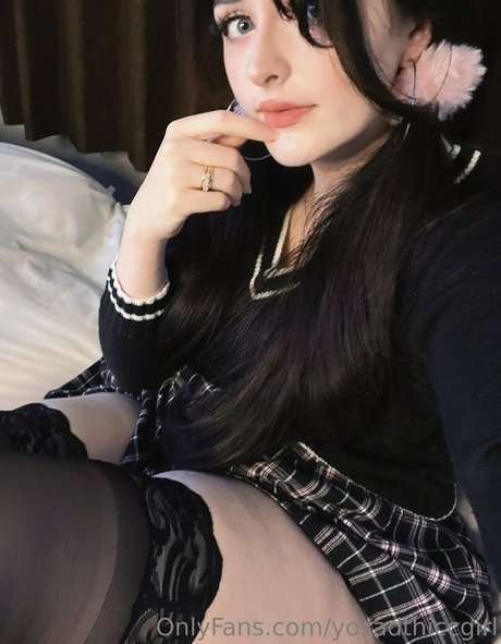 Yosadthiccgirl