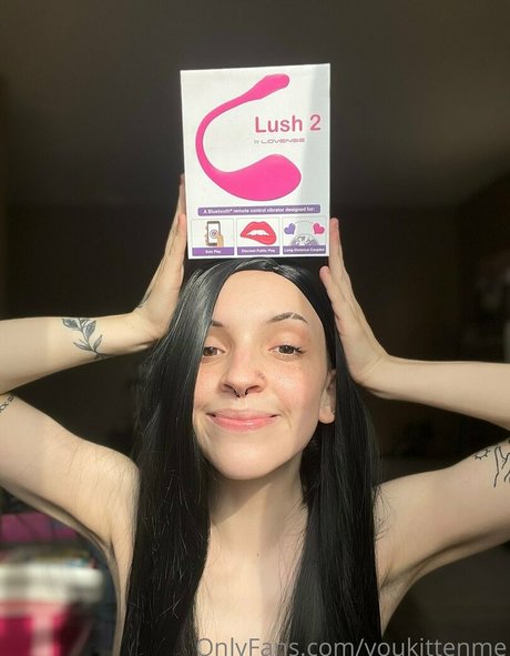 Naakte gelekte OnlyFans-foto van Youkittenme