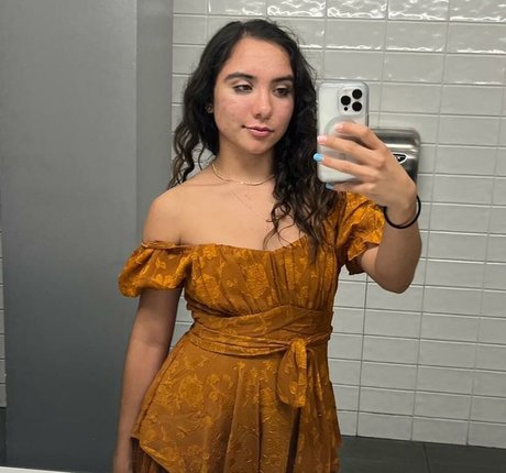 Naakte gelekte OnlyFans-foto van Victoriaforyou