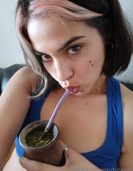 Naakte gelekte OnlyFans-foto van Hitetas