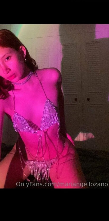 Naakte gelekte OnlyFans-foto van Mariangellozano