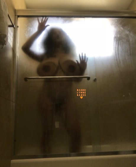 Naakte gelekte OnlyFans-foto van Lovedannilynnee