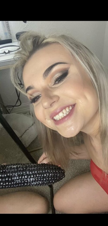 Naakte gelekte OnlyFans-foto van Rawmisshoney