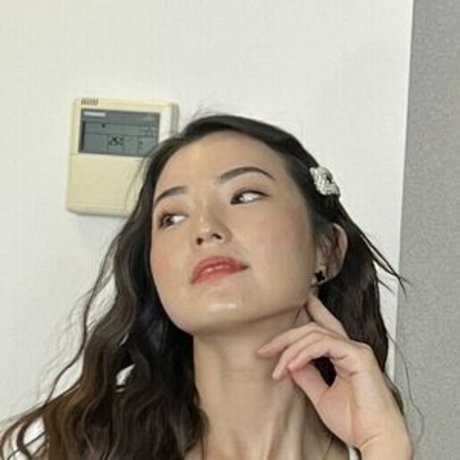 Naakte gelekte OnlyFans-foto van Konglishfashion